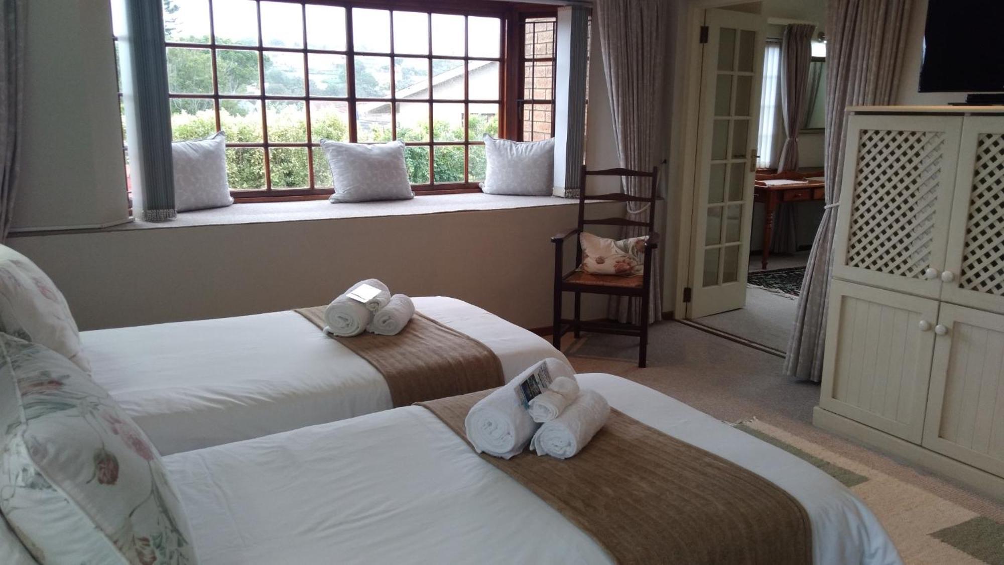 Bayside Lodge Garden Route B&B Plettenbergbaai Buitenkant foto