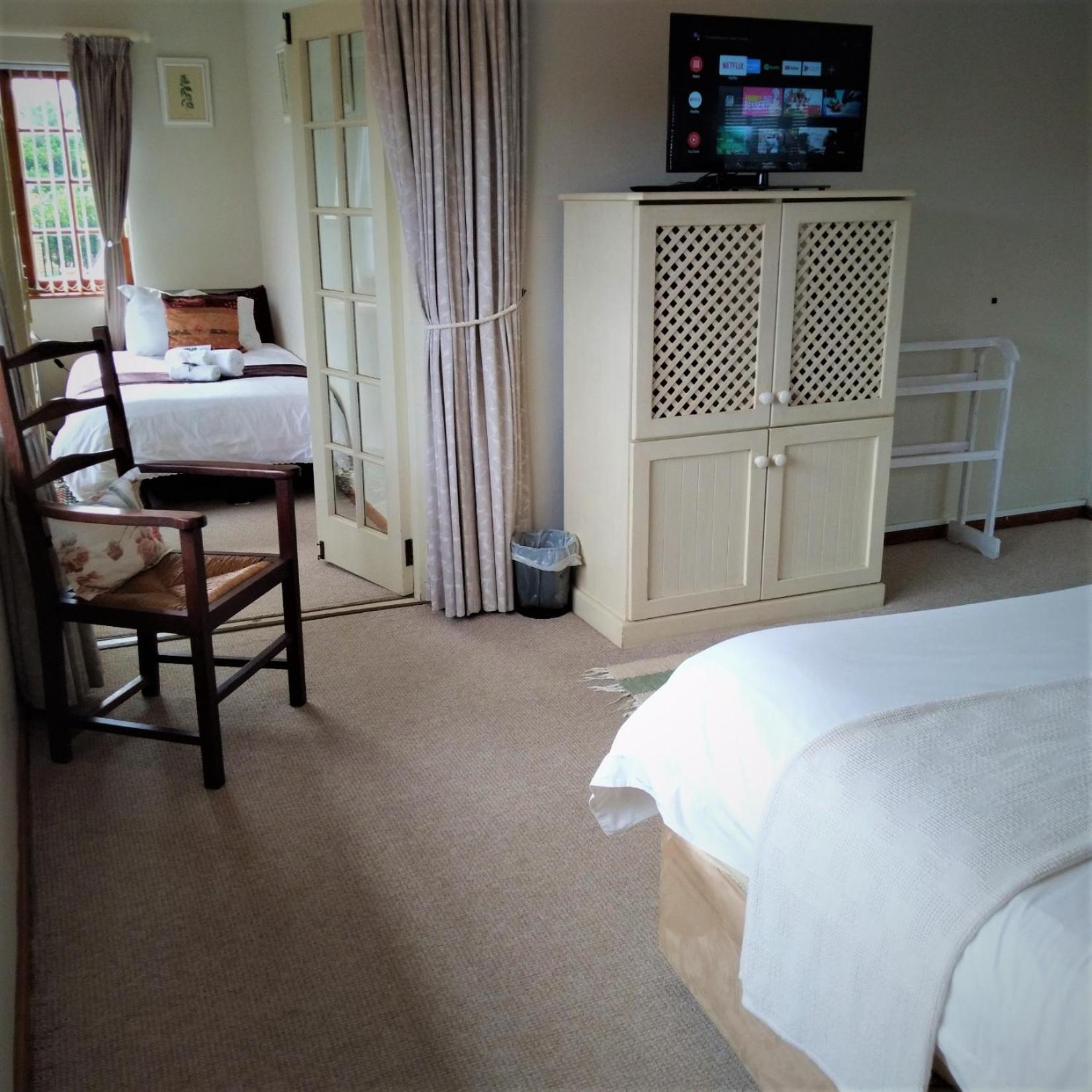 Bayside Lodge Garden Route B&B Plettenbergbaai Buitenkant foto