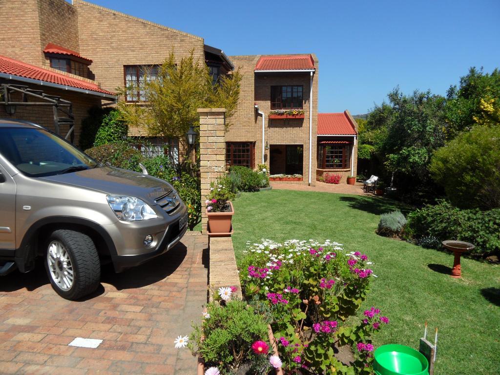 Bayside Lodge Garden Route B&B Plettenbergbaai Buitenkant foto