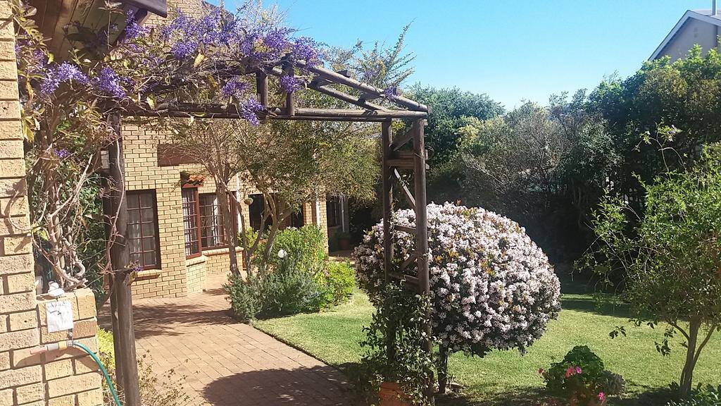Bayside Lodge Garden Route B&B Plettenbergbaai Buitenkant foto