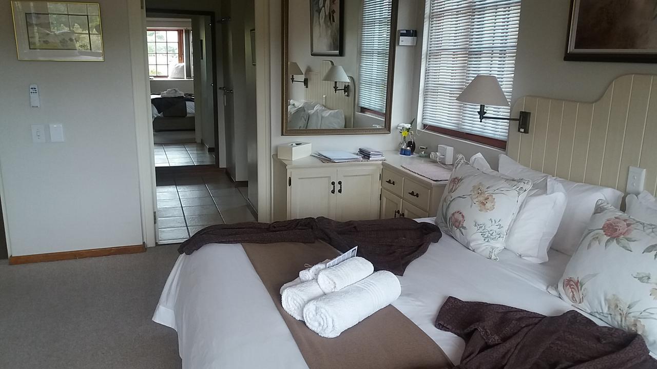 Bayside Lodge Garden Route B&B Plettenbergbaai Buitenkant foto