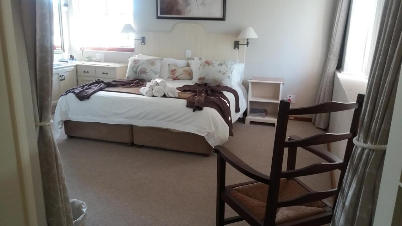 Bayside Lodge Garden Route B&B Plettenbergbaai Buitenkant foto