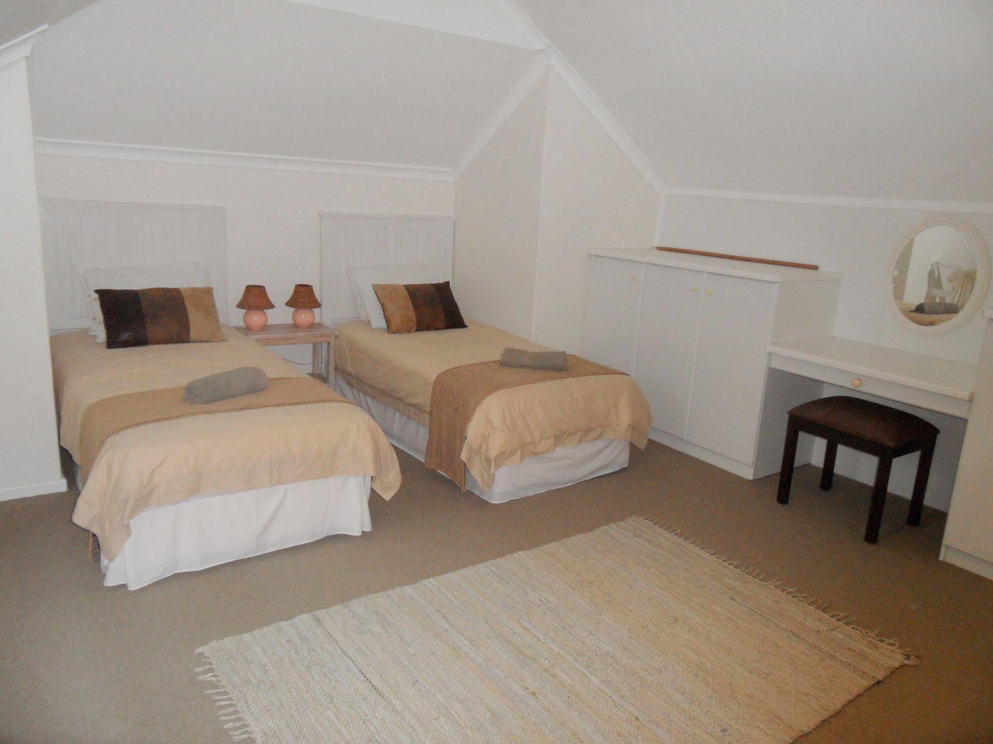 Bayside Lodge Garden Route B&B Plettenbergbaai Buitenkant foto